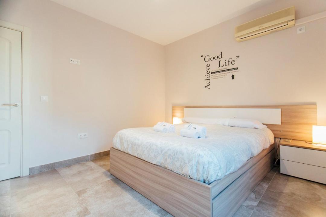 Wide And Diaphanous- 3Bd 2Bth- Alcazar Seville Ngoại thất bức ảnh